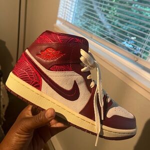 Air Jordan Mids size 8